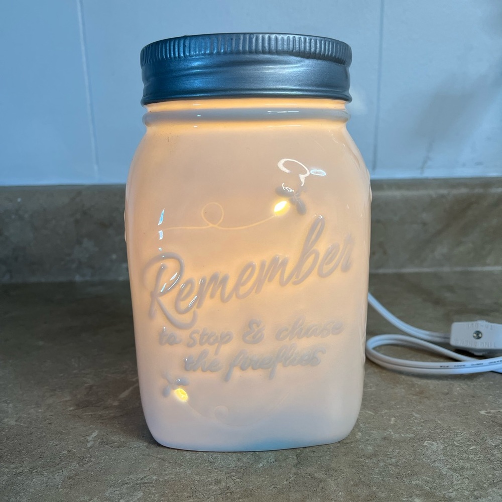 Scentsy chasing fireflies wax warmer